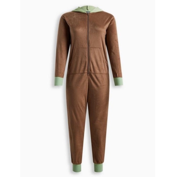 TORRID NWT STAR WARS THE MANDALORIAN SLEEP ONESIE. Halloween - Picture 4 of 6